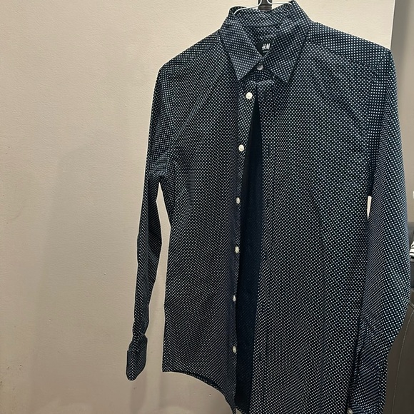 H&M - Picture 1 of 2